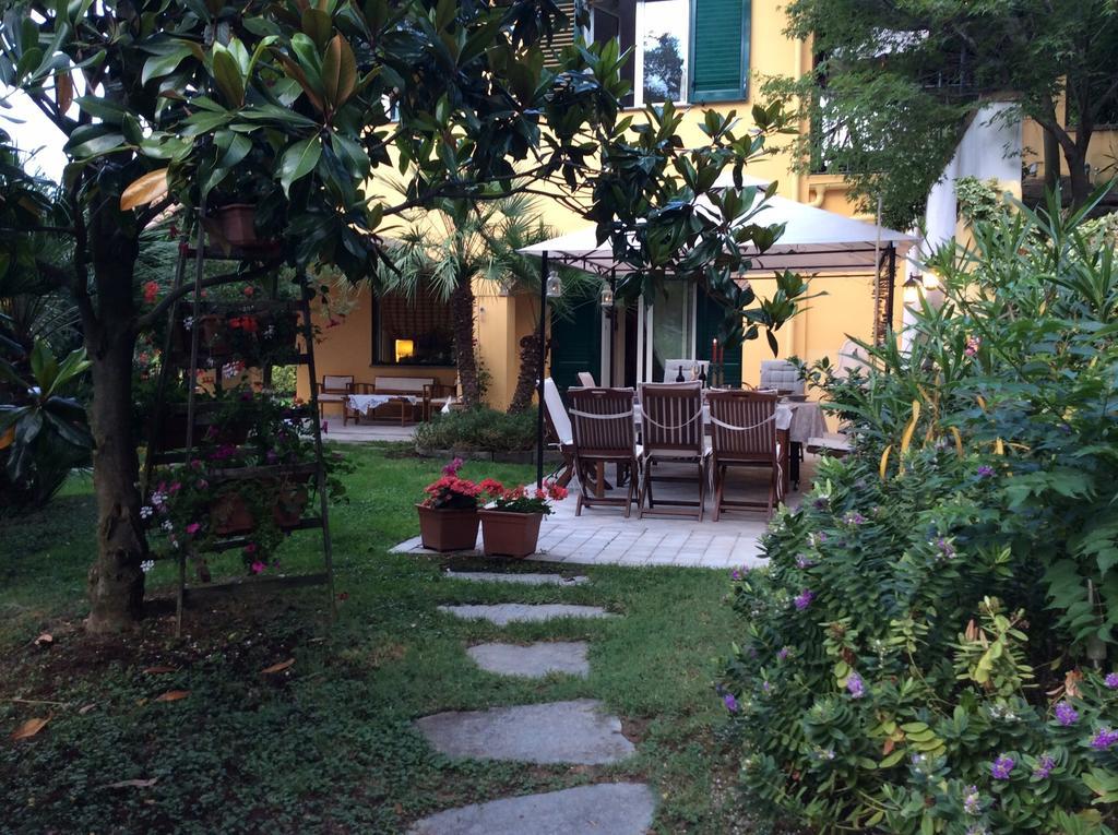 L'Acacia B&B Pietra Ligure Luaran gambar