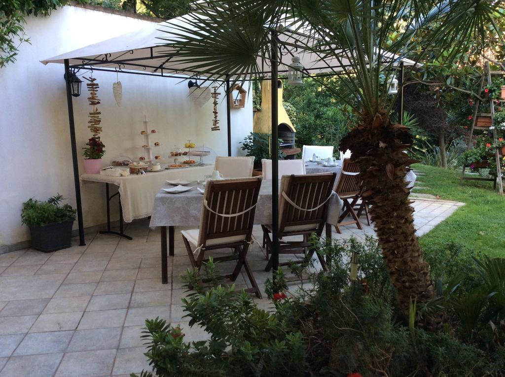 L'Acacia B&B Pietra Ligure Luaran gambar